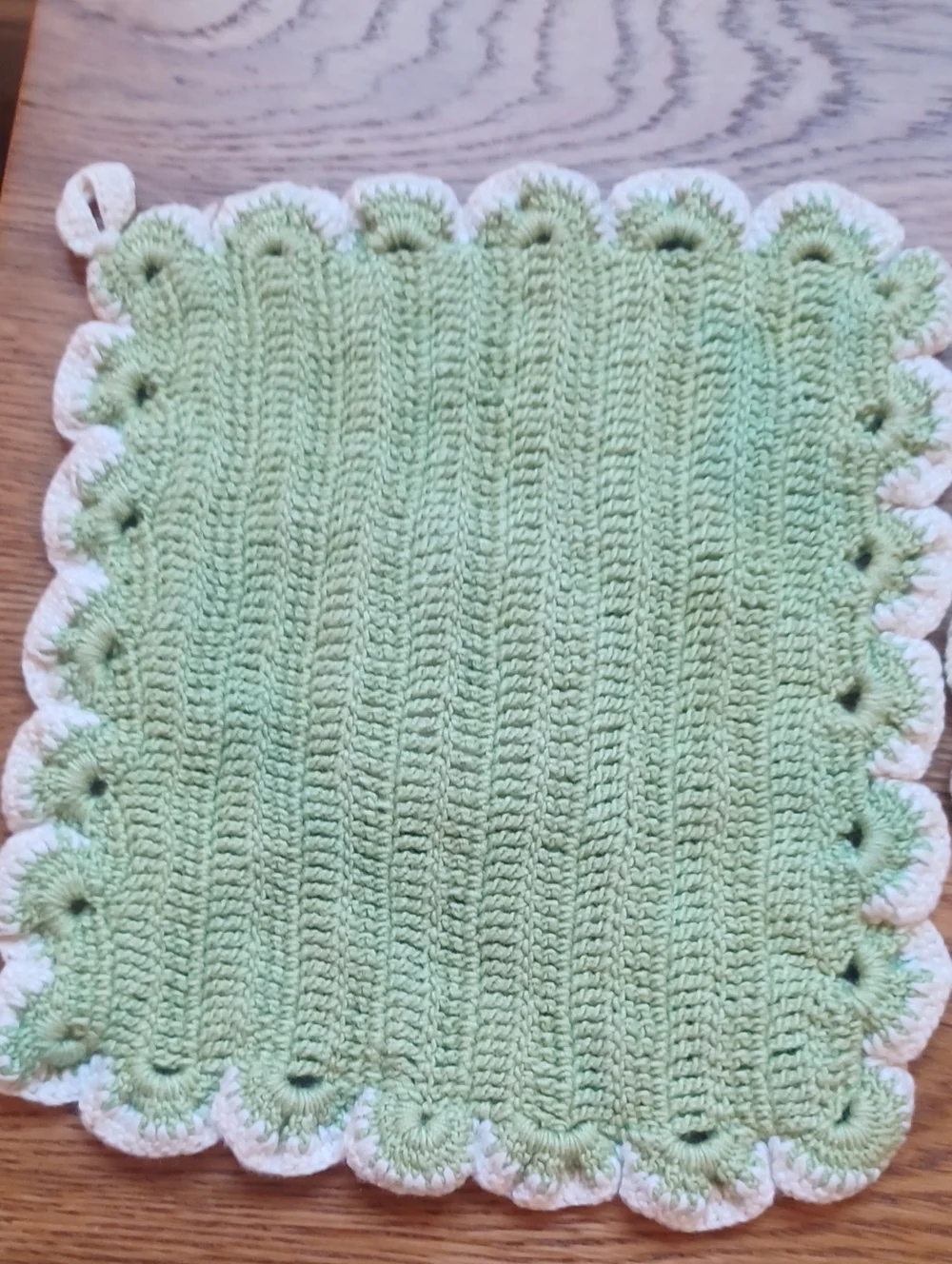 2 VINTAGE POT HOLDERS